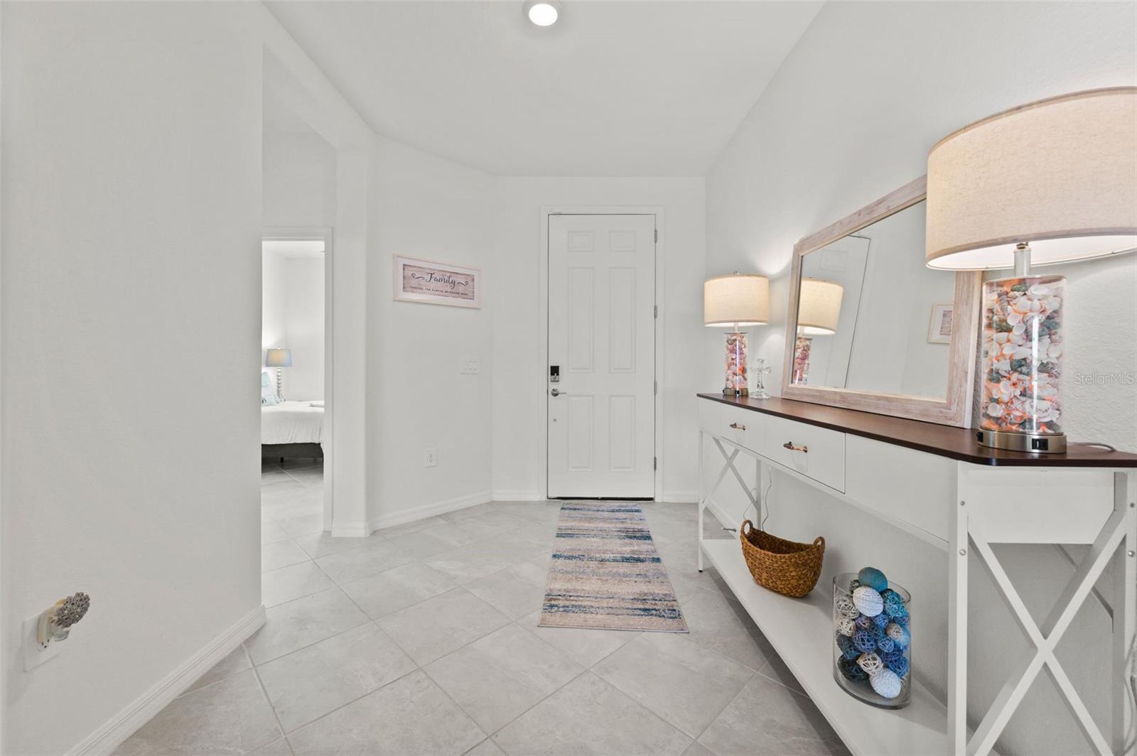 3901 EAST HAMPTON CIR, ALVA, FL, 33920