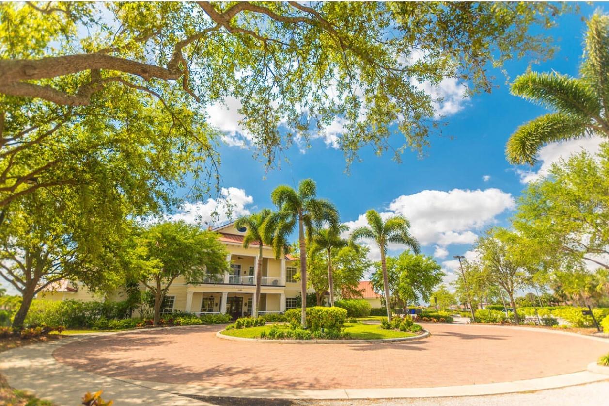 3901 EAST HAMPTON CIR, ALVA, FL, 33920