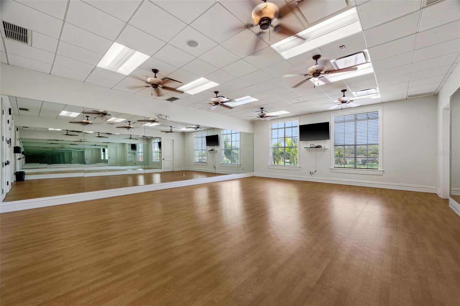 3901 EAST HAMPTON CIR, ALVA, FL, 33920