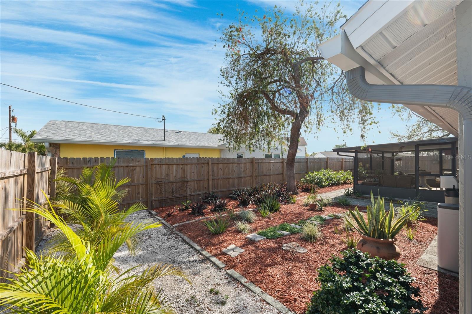 6233 FLORIDA CIR E, APOLLO BEACH, FL, 33572