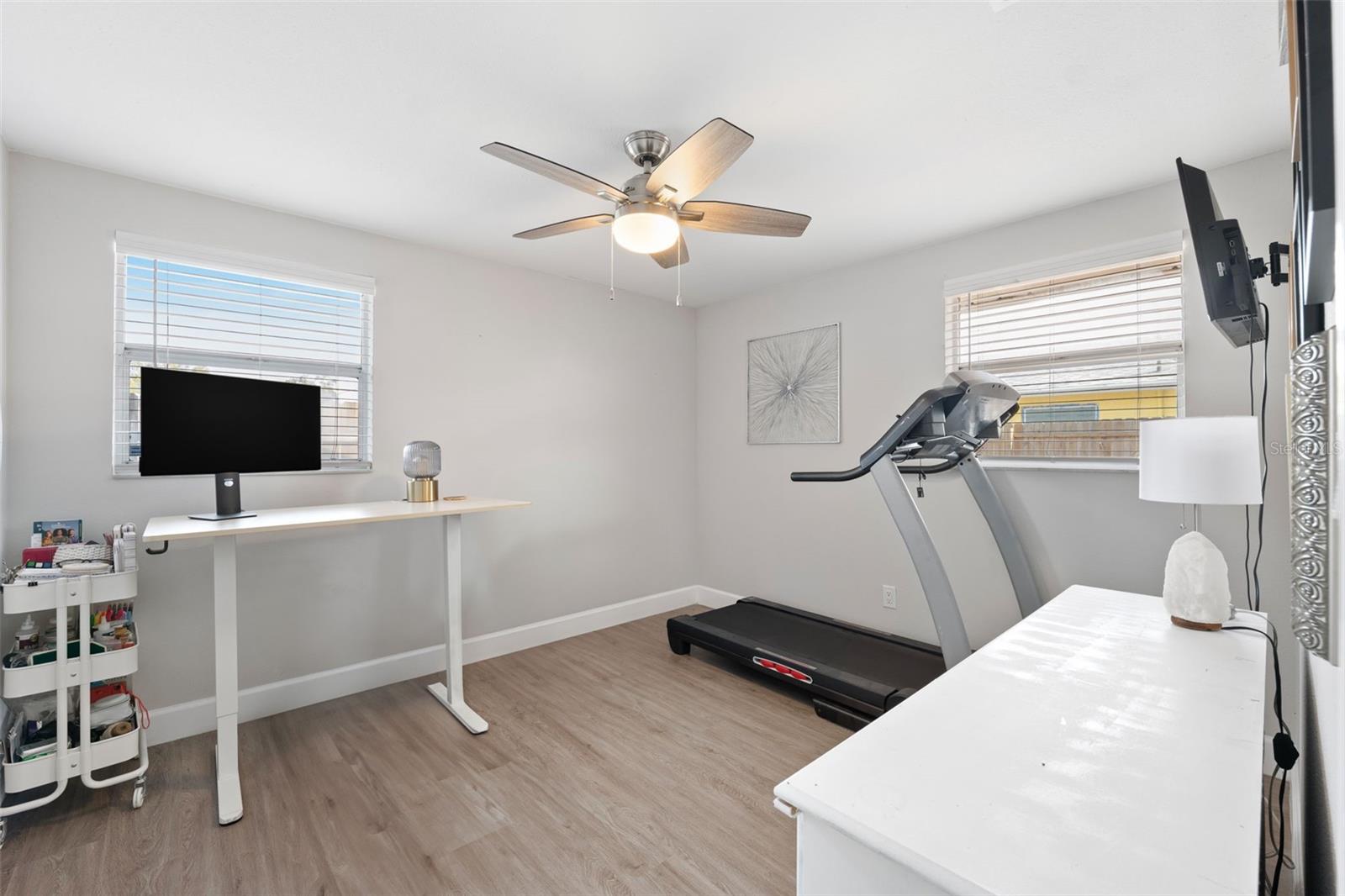 6233 FLORIDA CIR E, APOLLO BEACH, FL, 33572