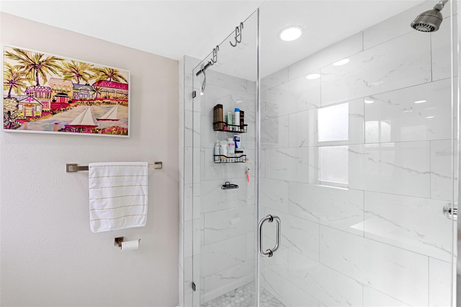 6233 FLORIDA CIR E, APOLLO BEACH, FL, 33572