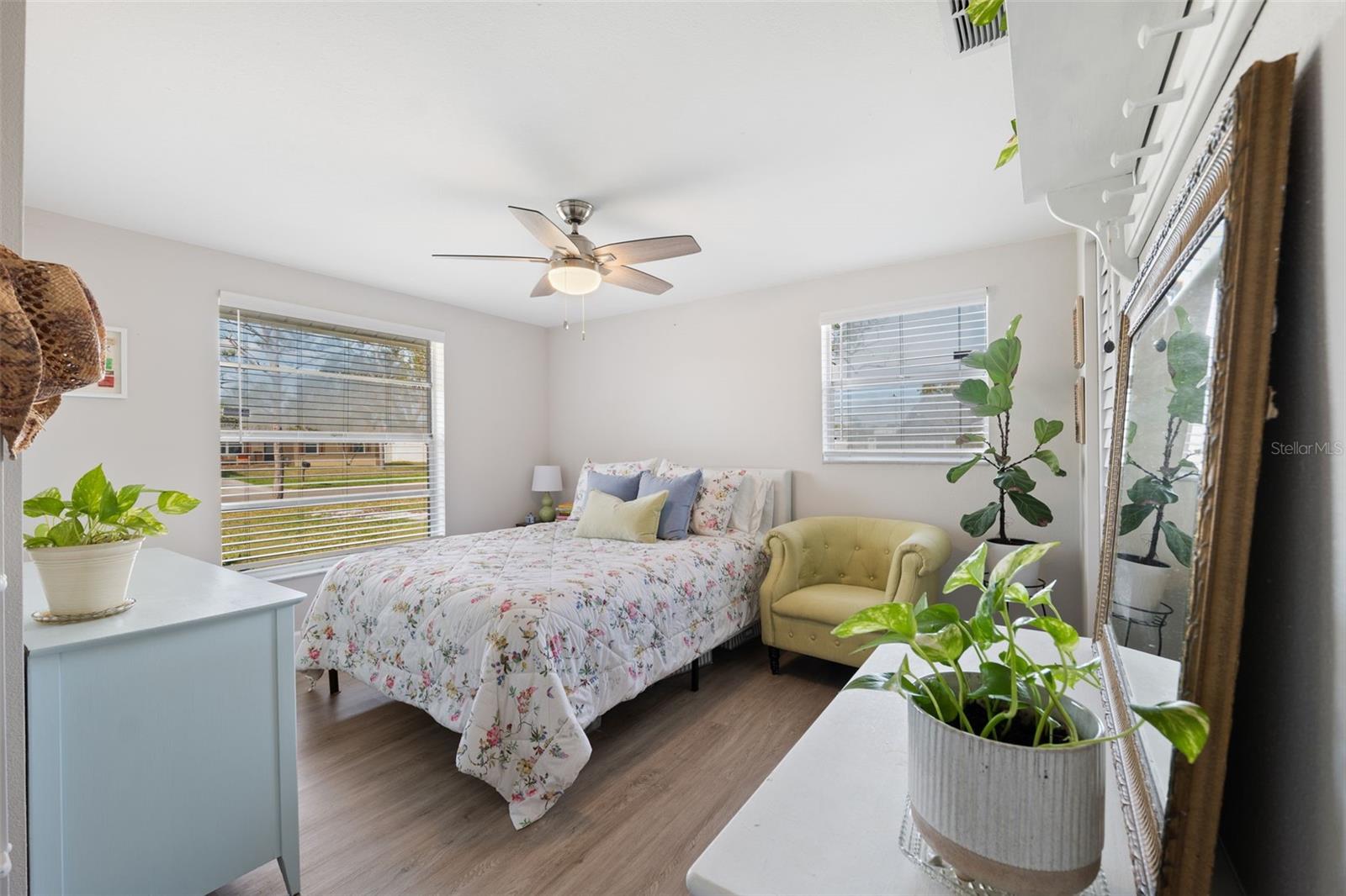 6233 FLORIDA CIR E, APOLLO BEACH, FL, 33572
