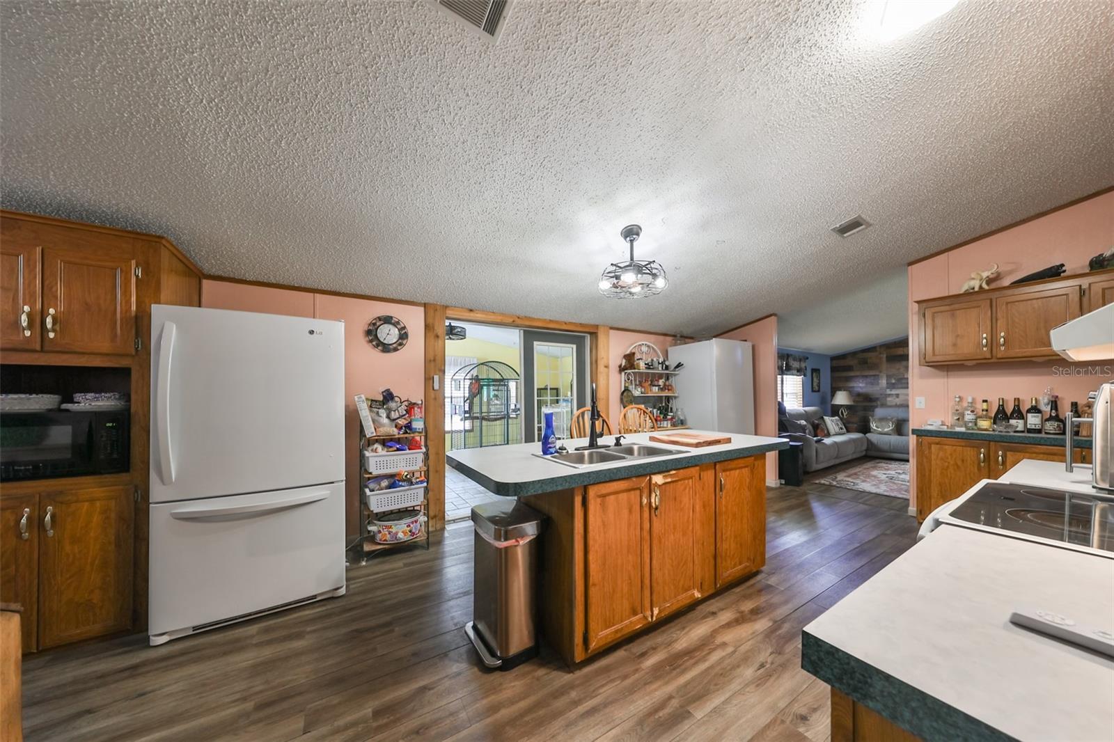 15624 CARLTON LAKE RD, WIMAUMA, FL, 33598