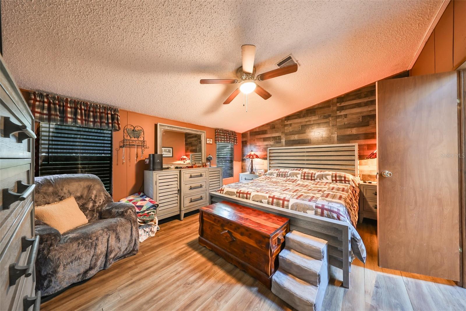 15624 CARLTON LAKE RD, WIMAUMA, FL, 33598