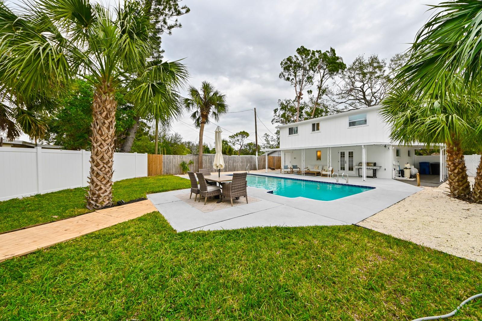 5816 WOODROW WILSON BLVD NE, ST PETERSBURG, FL, 33703