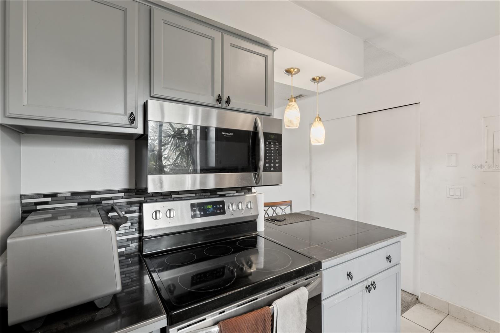2741 HIDDEN LAKE BLVD #D, SARASOTA, FL, 34237