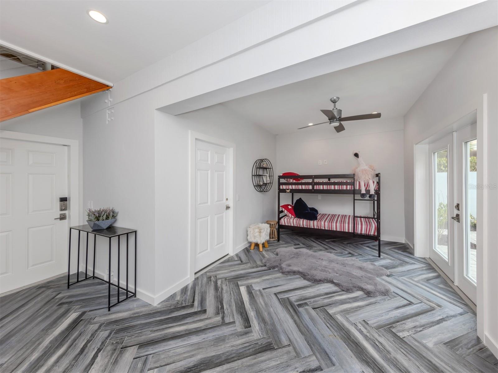176 EMERSON DR, SARASOTA, FL, 34236