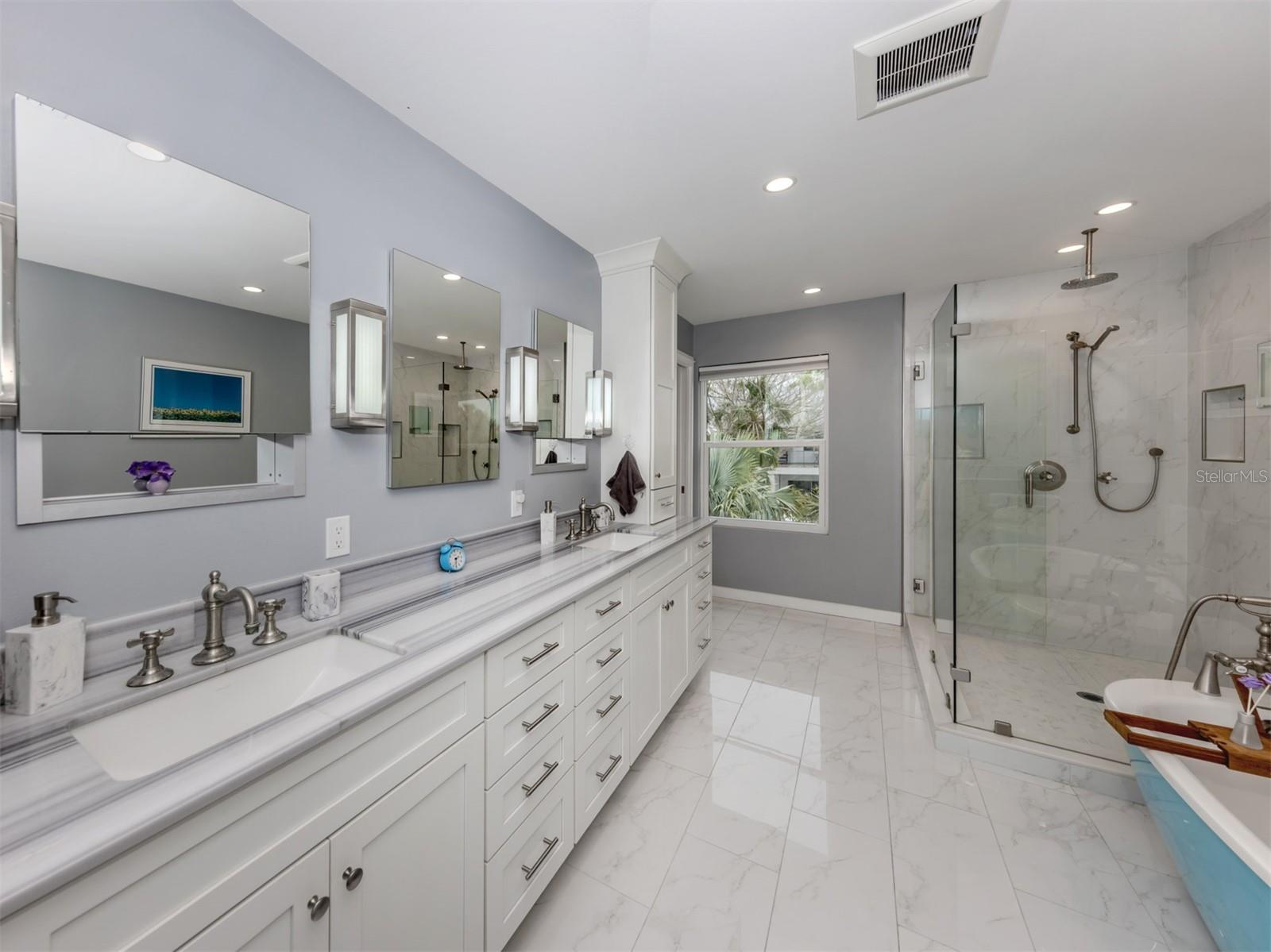 176 EMERSON DR, SARASOTA, FL, 34236