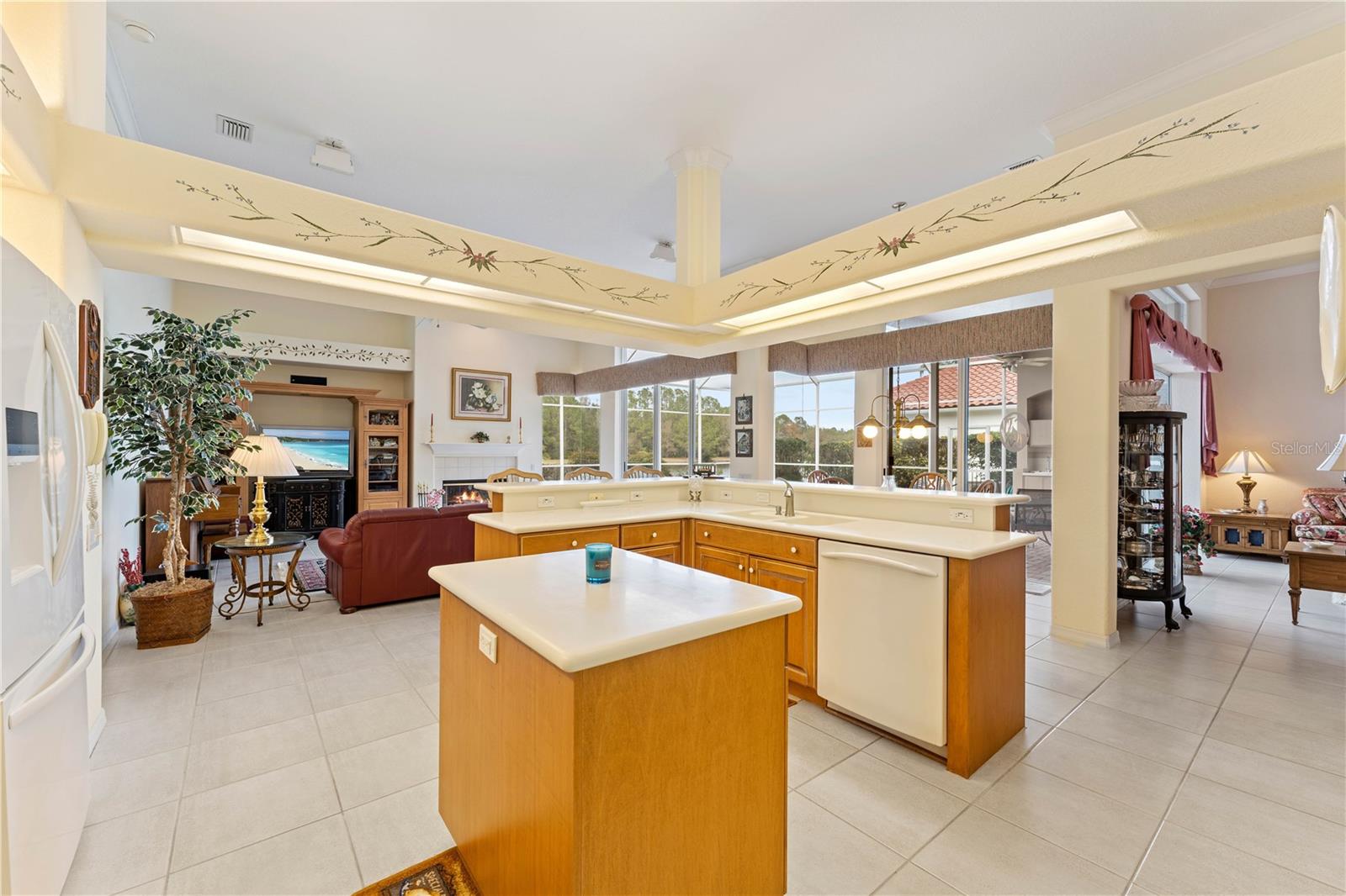 9144 HIGHLAND RIDGE WAY, TAMPA, FL, 33647