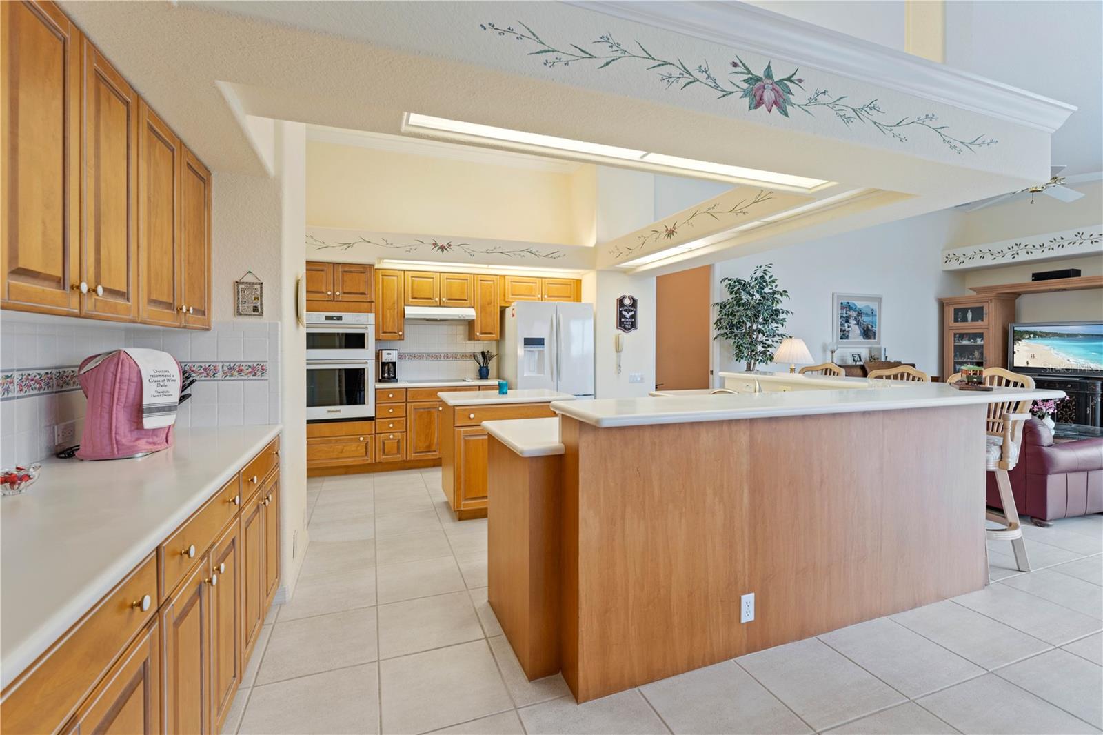 9144 HIGHLAND RIDGE WAY, TAMPA, FL, 33647