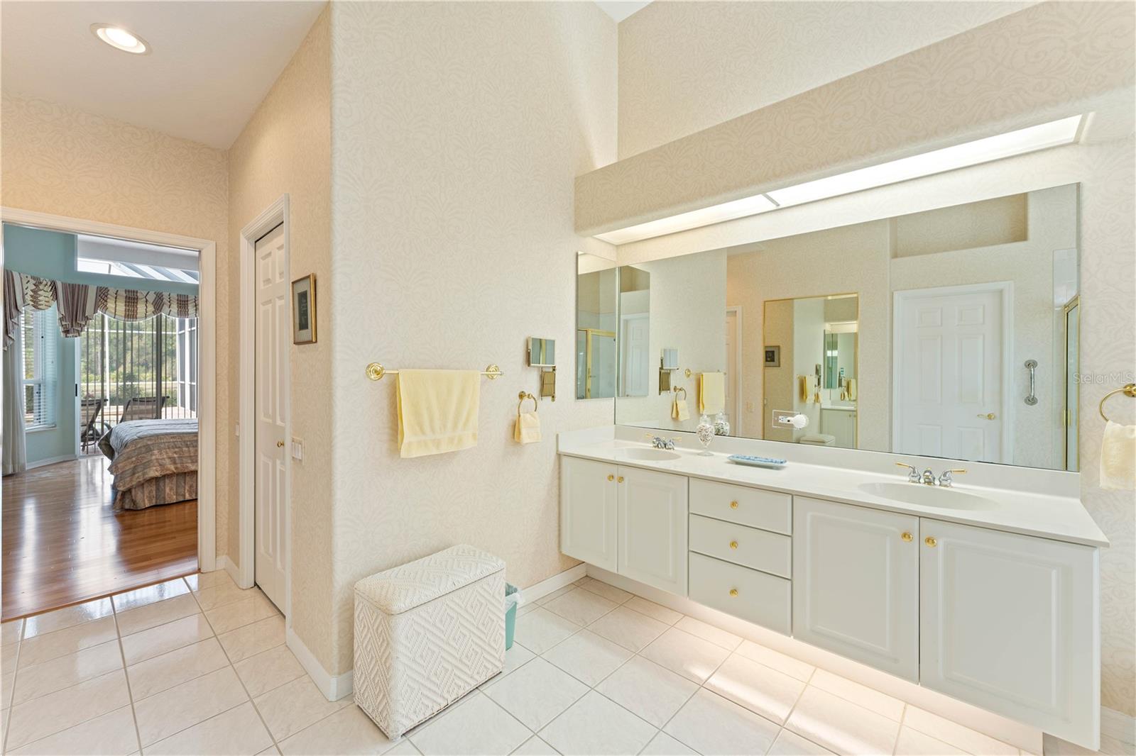 9144 HIGHLAND RIDGE WAY, TAMPA, FL, 33647