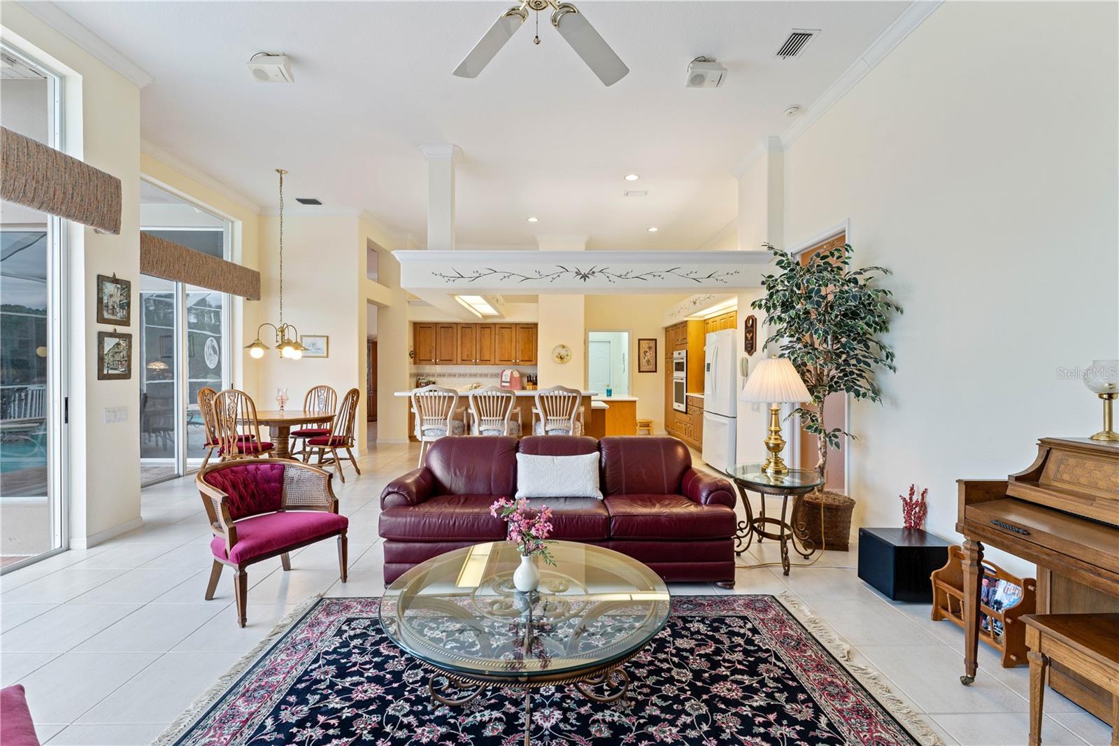 9144 HIGHLAND RIDGE WAY, TAMPA, FL, 33647