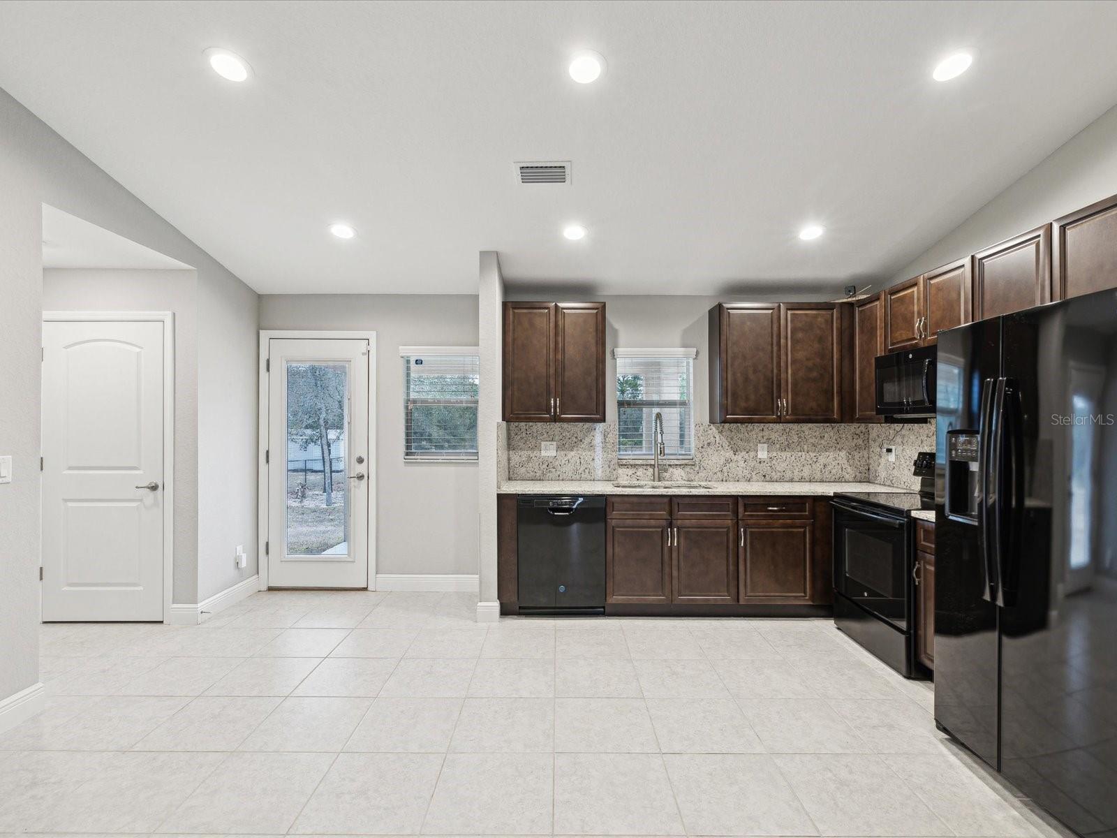 11314 HUMBER RD, WEEKI WACHEE, FL, 34614