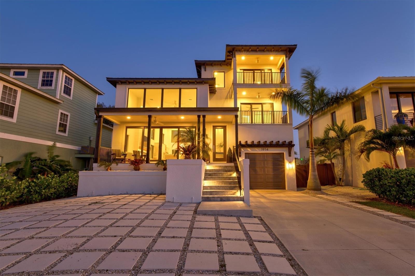 1914 RIVERSIDE DR E, BRADENTON, FL, 34208