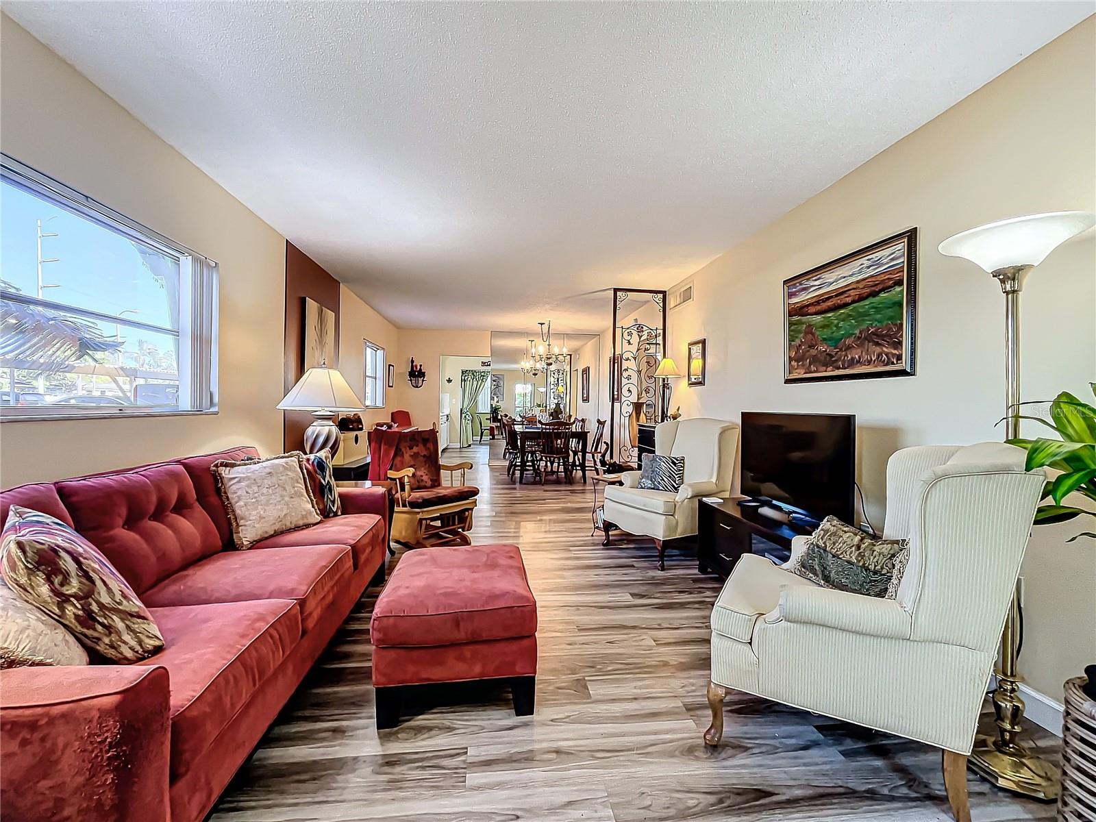 5890 38TH AVE N #101, ST PETERSBURG, FL, 33710