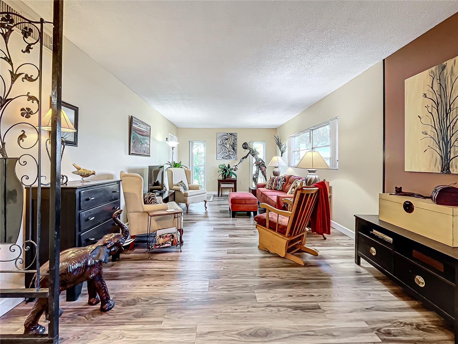 5890 38TH AVE N #101, ST PETERSBURG, FL, 33710