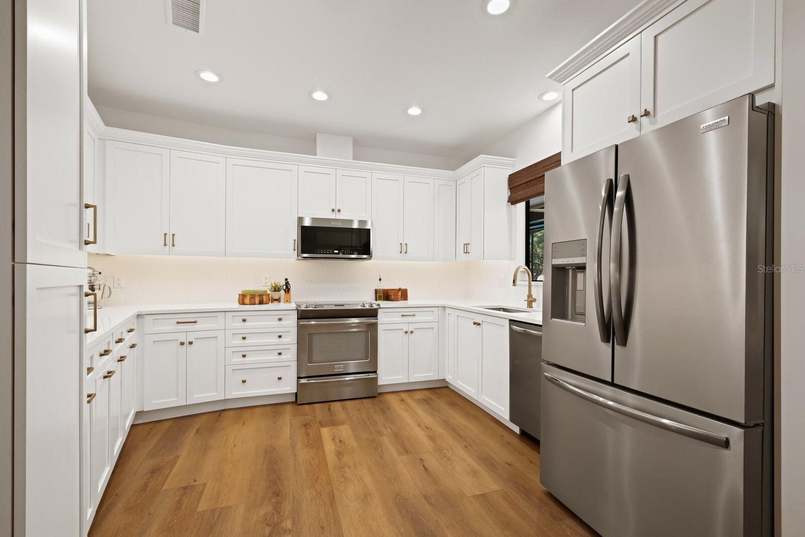 7408 OAK RUN LN, SARASOTA, FL, 34243