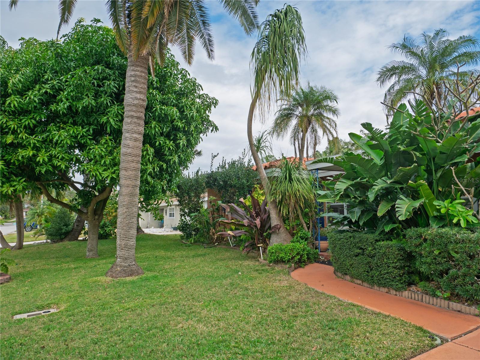 263 OVERBROOK ST E, LARGO, FL, 33770