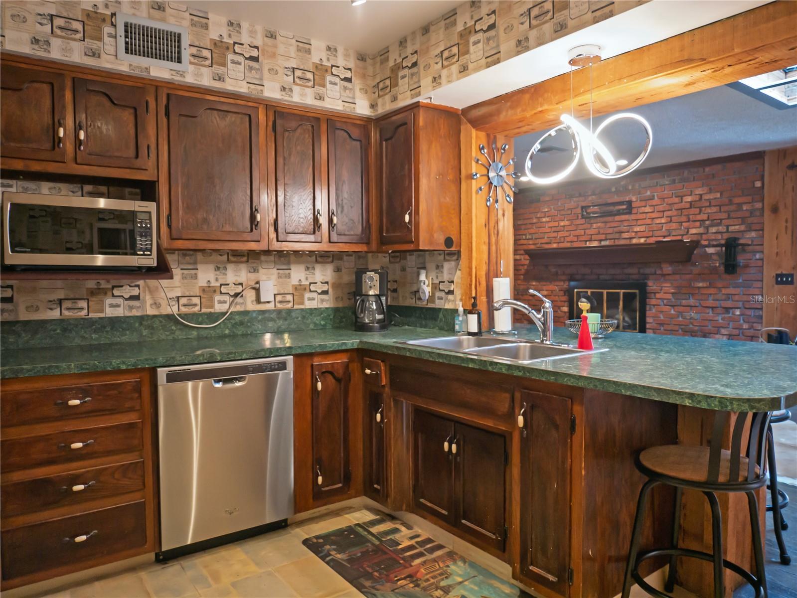 263 OVERBROOK ST E, LARGO, FL, 33770