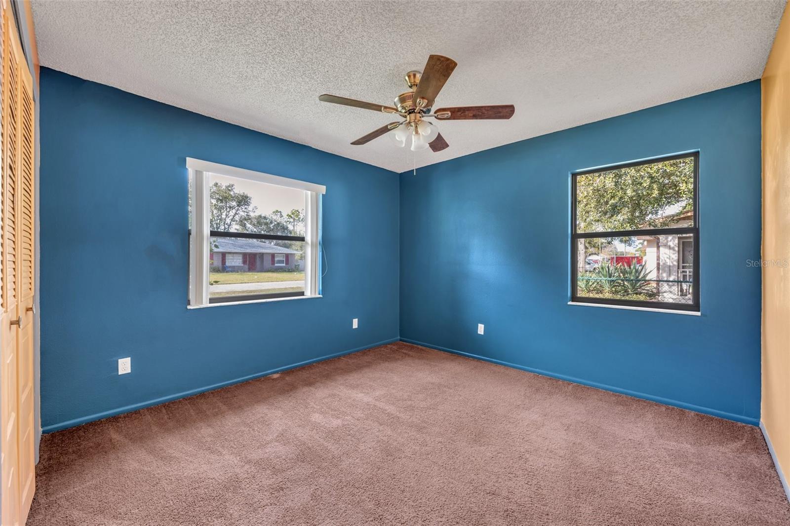1099 W EMBASSY DR, DELTONA, FL, 32725