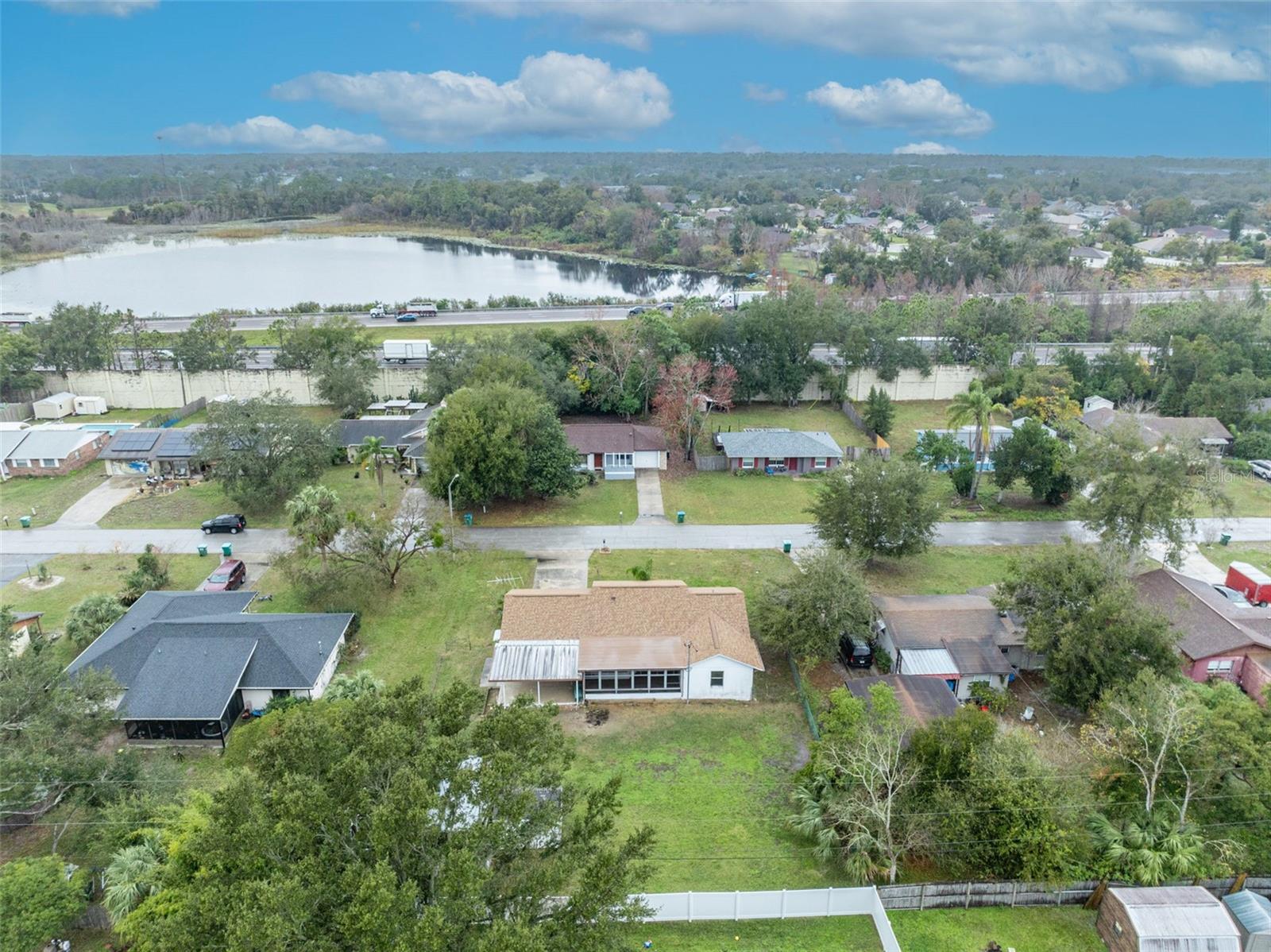 1099 W EMBASSY DR, DELTONA, FL, 32725
