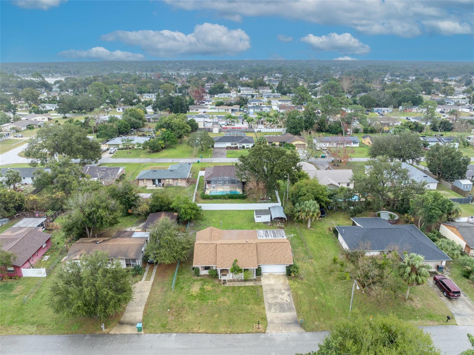1099 W EMBASSY DR, DELTONA, FL, 32725
