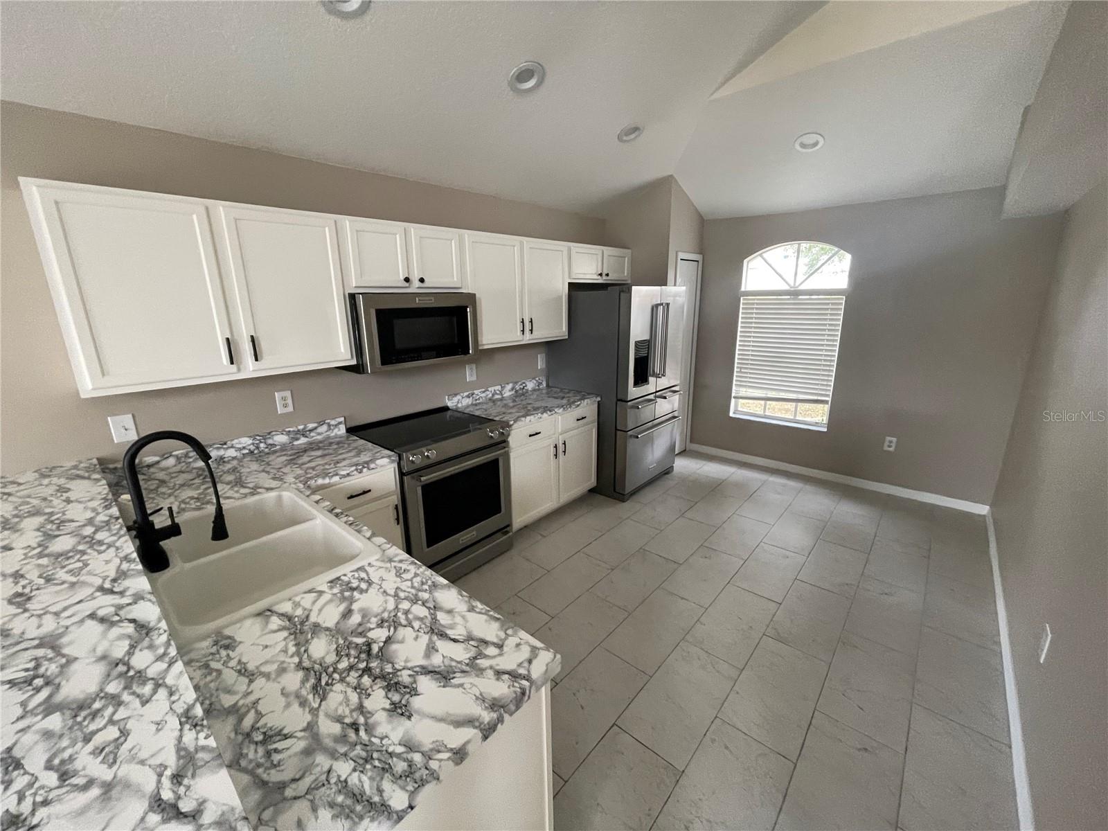 7533 MERCHANTVILLE CIR, ZEPHYRHILLS, FL, 33540