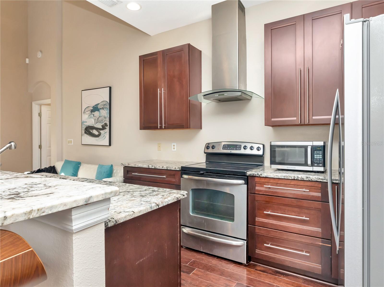 8811 CASABLANCA WAY #1, TAMPA, FL, 33626