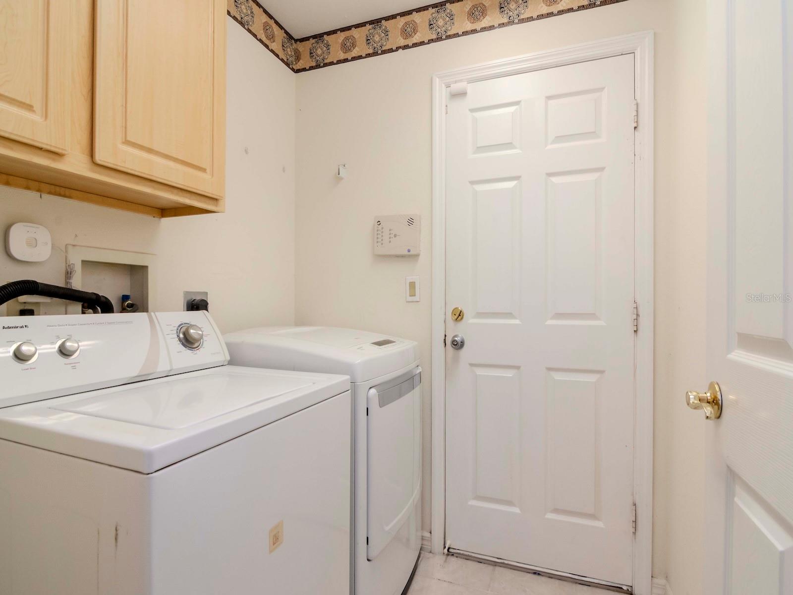 8811 CASABLANCA WAY #1, TAMPA, FL, 33626