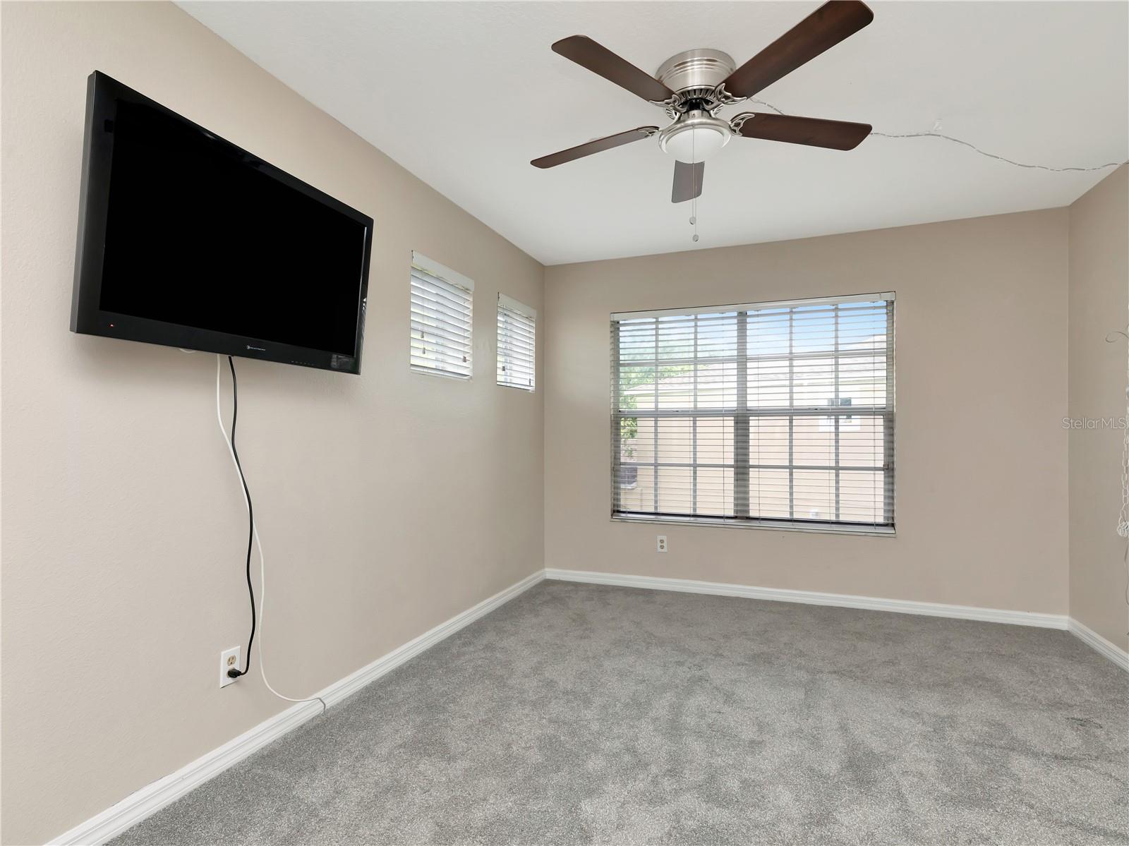 8811 CASABLANCA WAY #1, TAMPA, FL, 33626