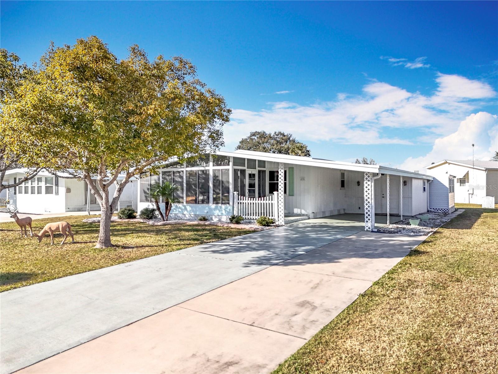 1026 CAPELLA DR, TAVARES, FL, 32778