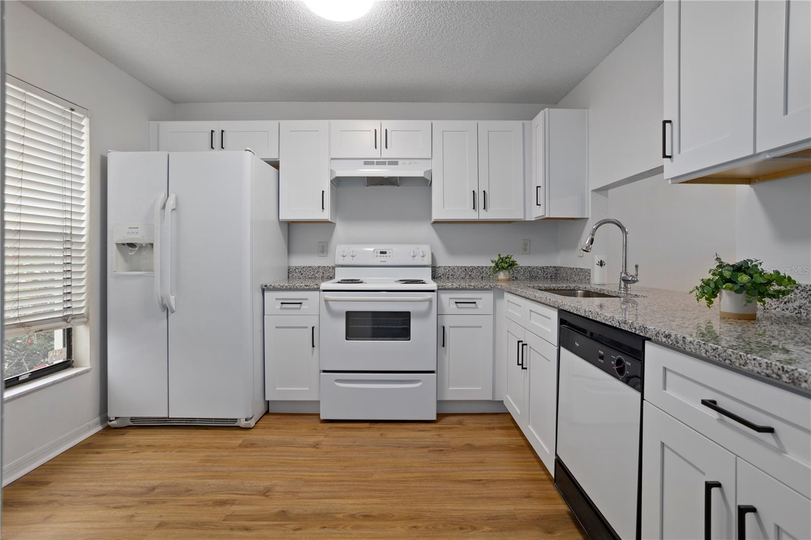 1606 SANDY POINT SQ #53, ORLANDO, FL, 32807