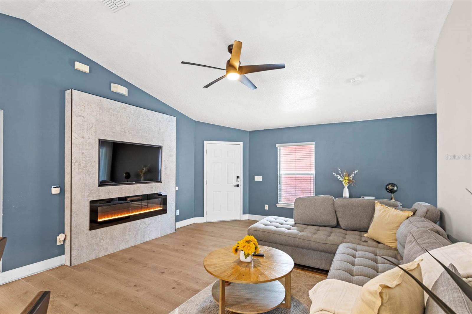 127 SUNDOWN CT, DAVENPORT, FL, 33896