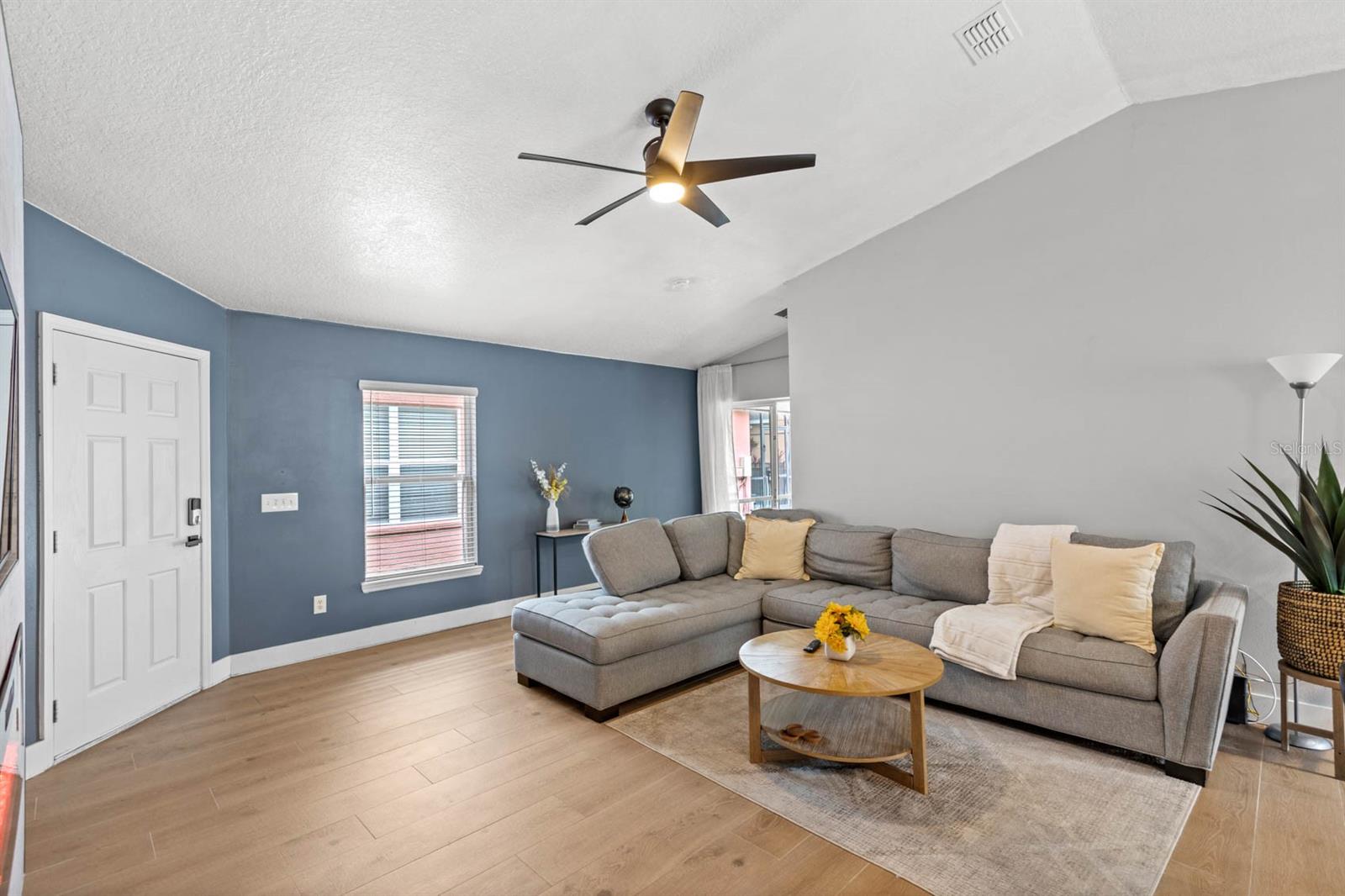 127 SUNDOWN CT, DAVENPORT, FL, 33896