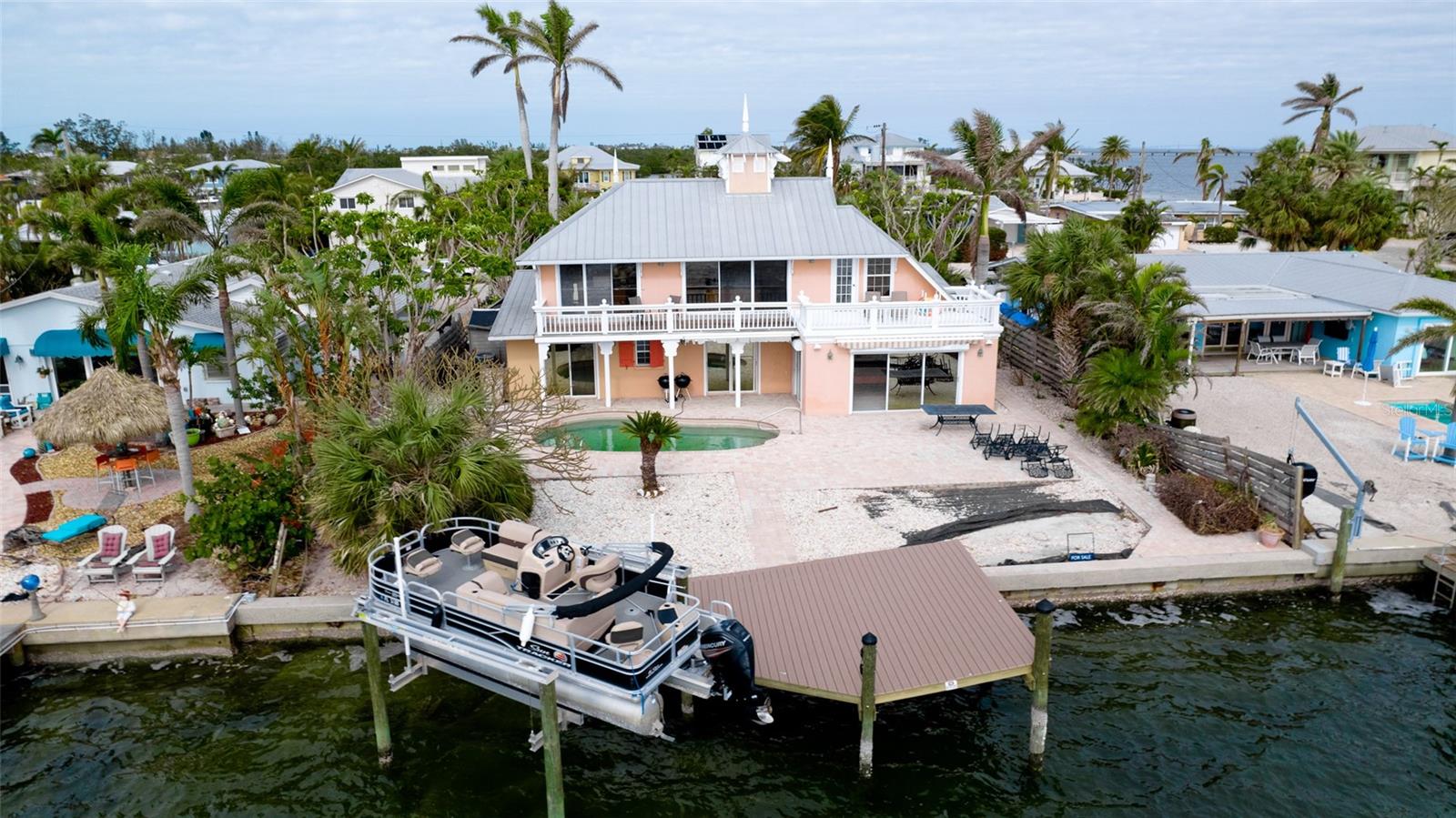 515 BAYVIEW DR, HOLMES BEACH, FL, 34217