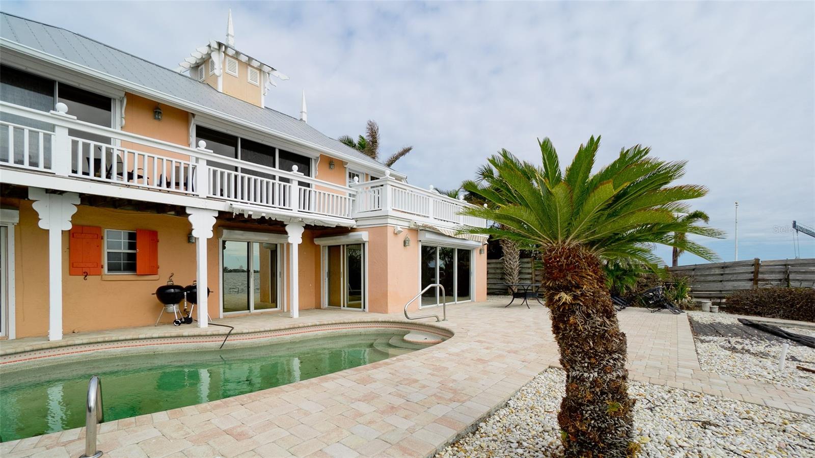 515 BAYVIEW DR, HOLMES BEACH, FL, 34217