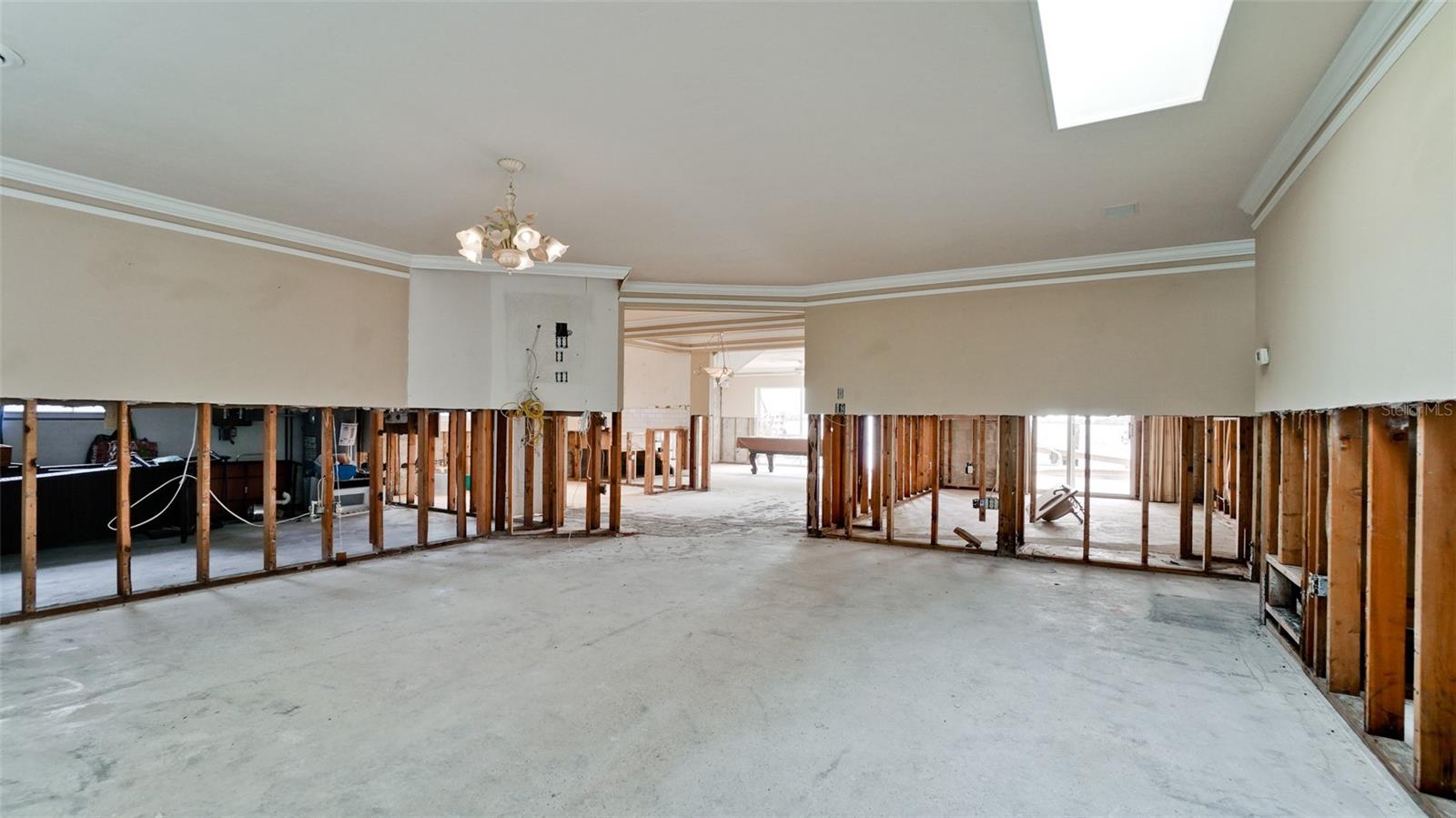 515 BAYVIEW DR, HOLMES BEACH, FL, 34217