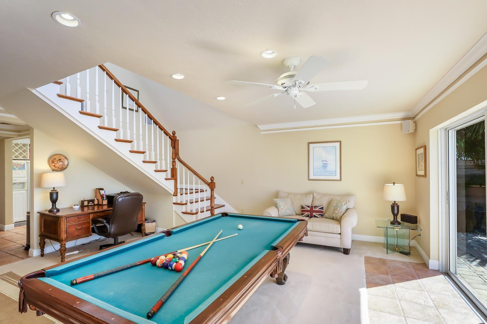 515 BAYVIEW DR, HOLMES BEACH, FL, 34217