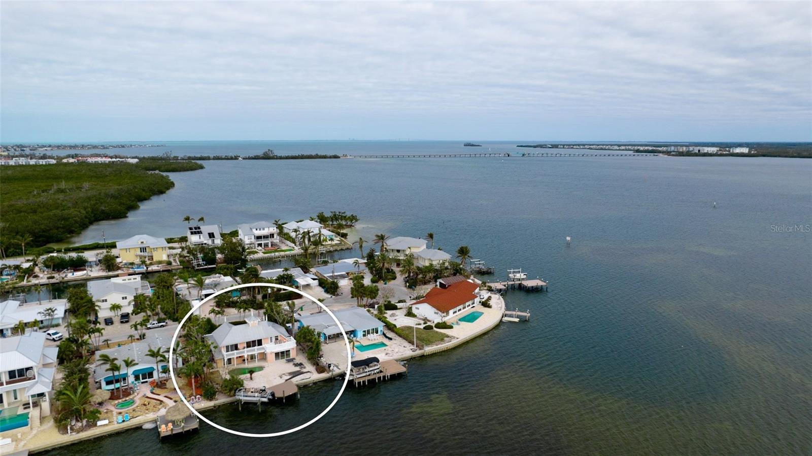 515 BAYVIEW DR, HOLMES BEACH, FL, 34217