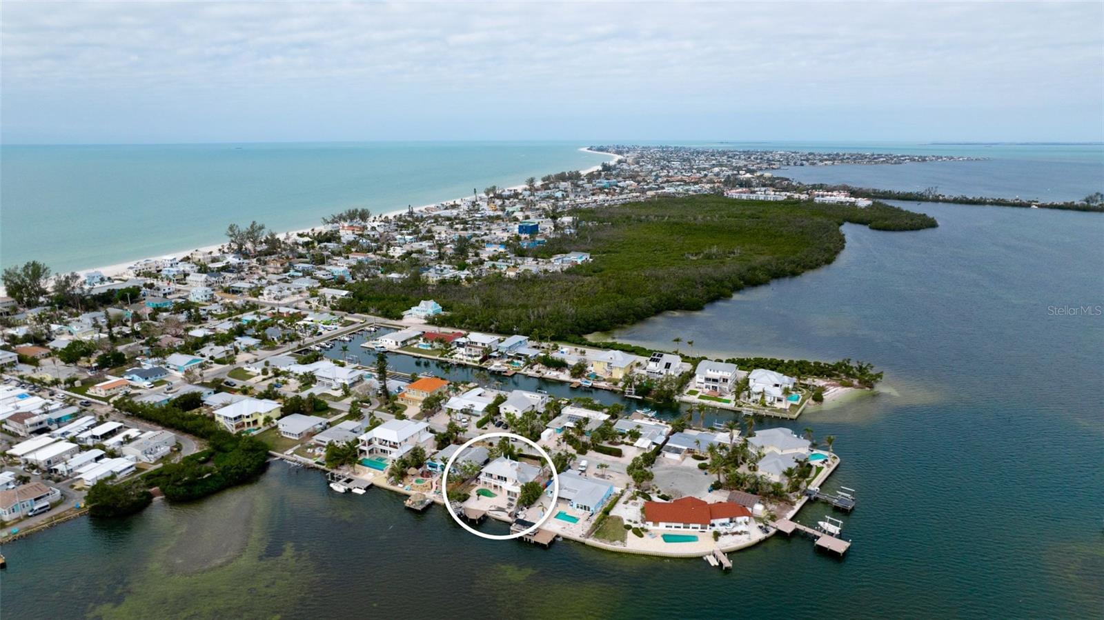 515 BAYVIEW DR, HOLMES BEACH, FL, 34217