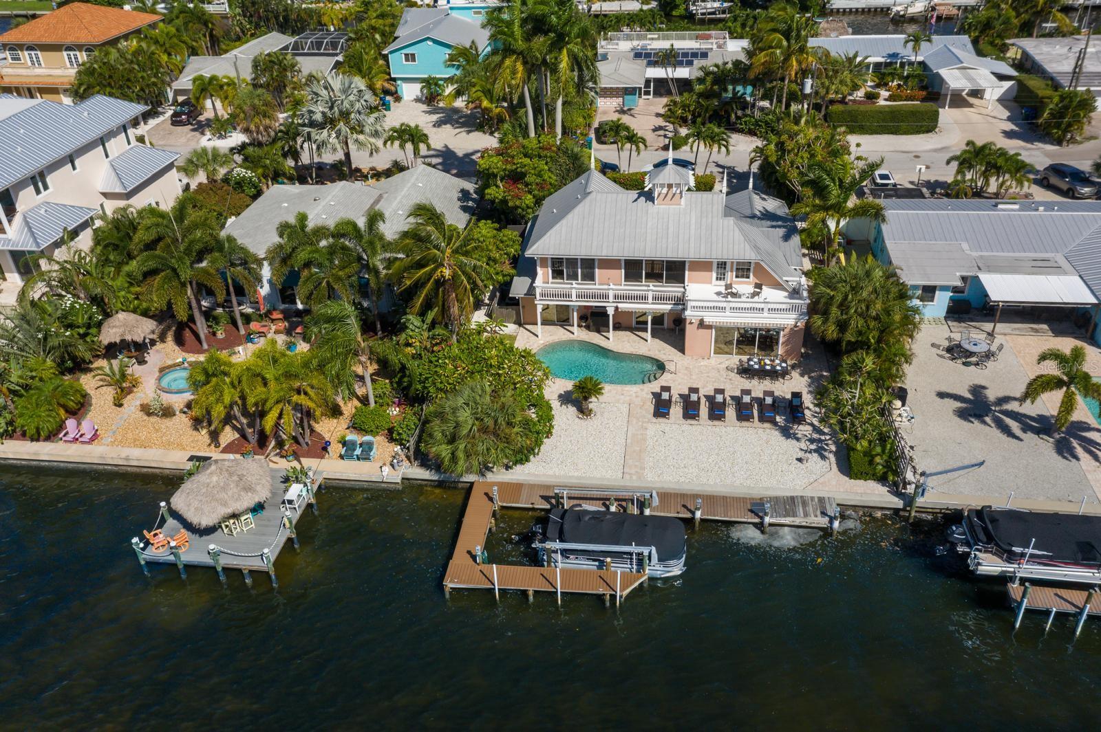 515 BAYVIEW DR, HOLMES BEACH, FL, 34217