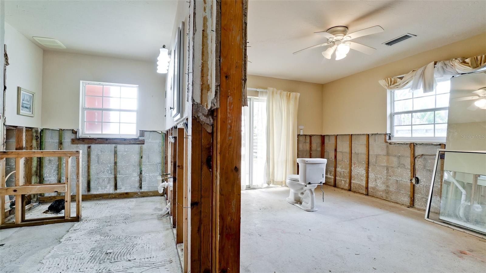515 BAYVIEW DR, HOLMES BEACH, FL, 34217