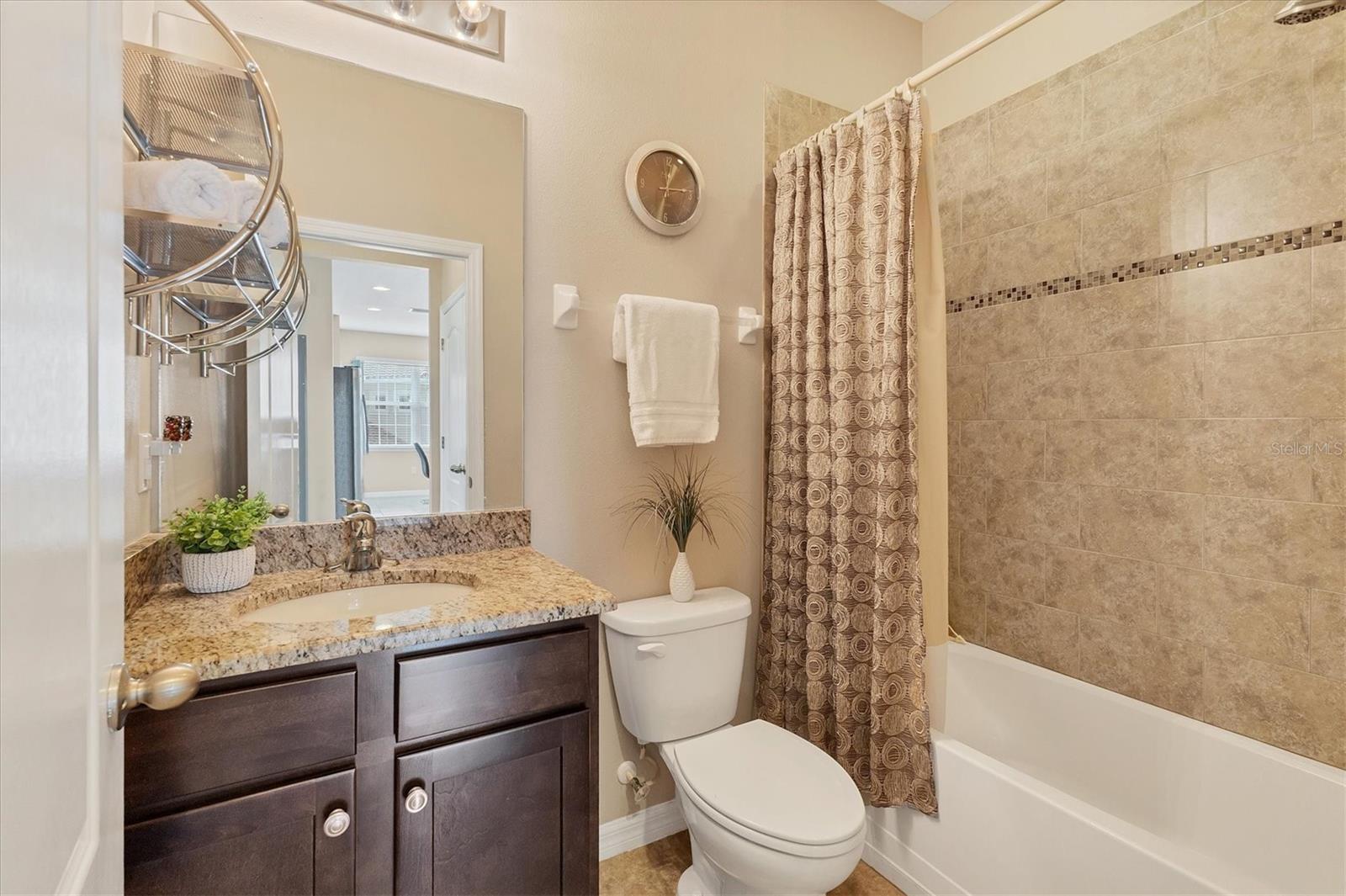 8150 ENCLAVE WAY #104, SARASOTA, FL, 34243