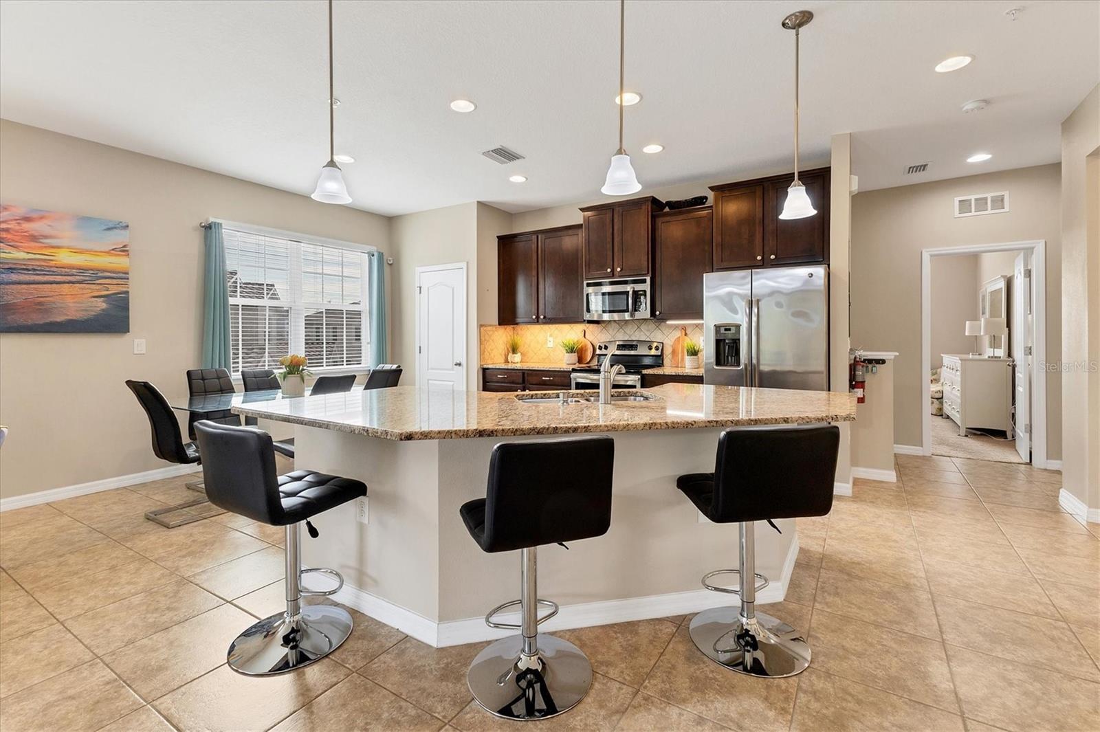 8150 ENCLAVE WAY #104, SARASOTA, FL, 34243