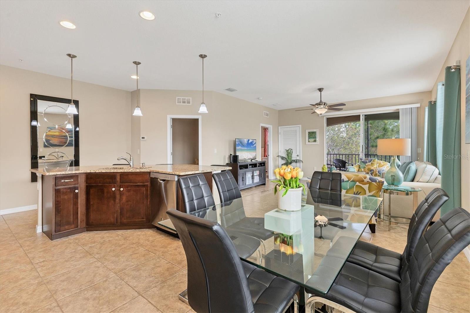 8150 ENCLAVE WAY #104, SARASOTA, FL, 34243