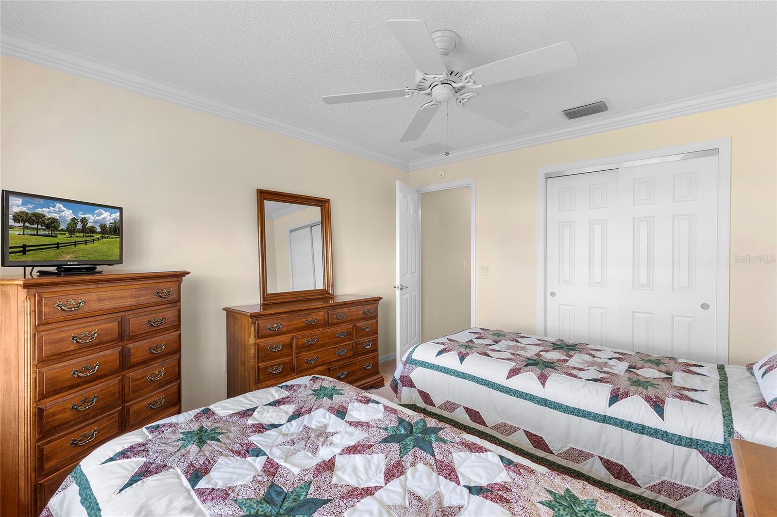 1982 SOMERSET AVE, THE VILLAGES, FL, 32162