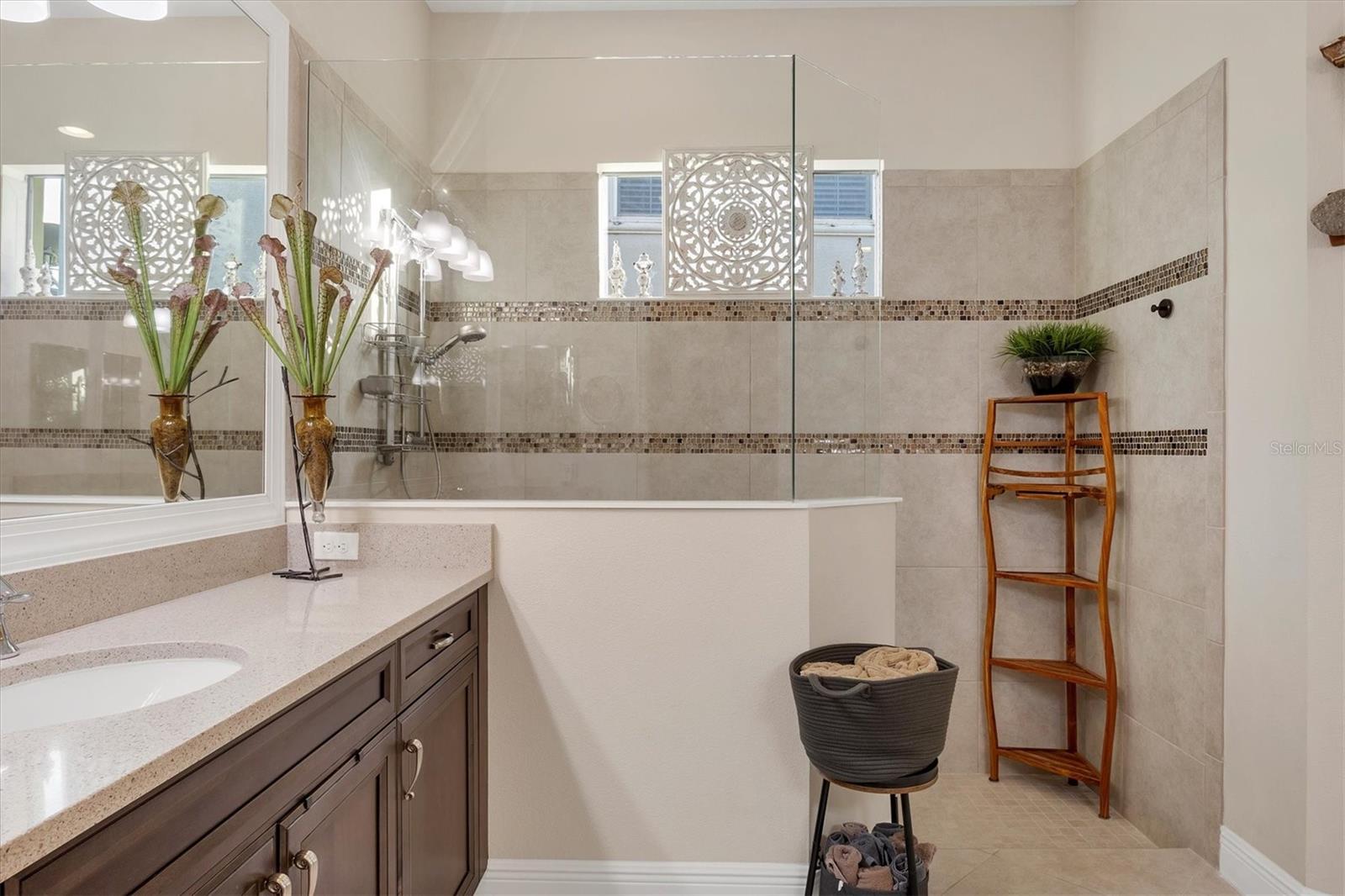 7504 WINDY HILL CV, LAKEWOOD RANCH, FL, 34202