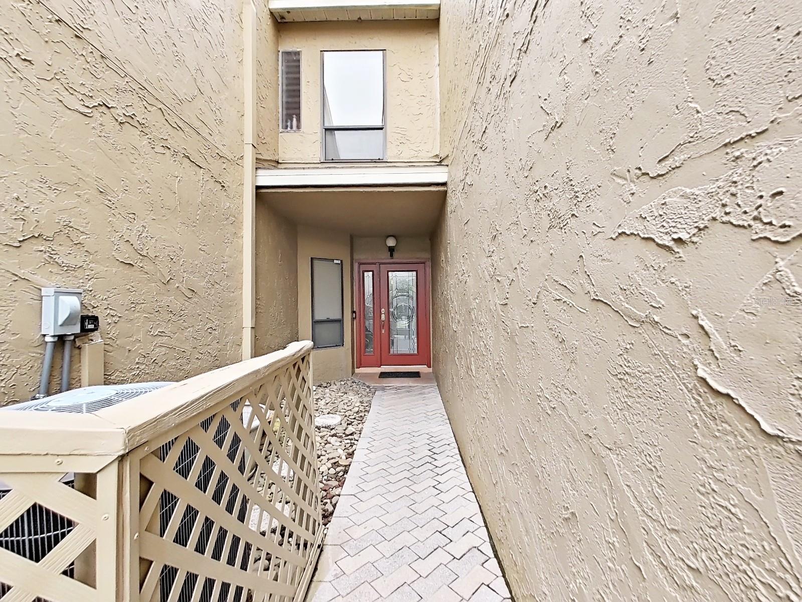 13804 MILL COVE CIR, TAMPA, FL, 33618