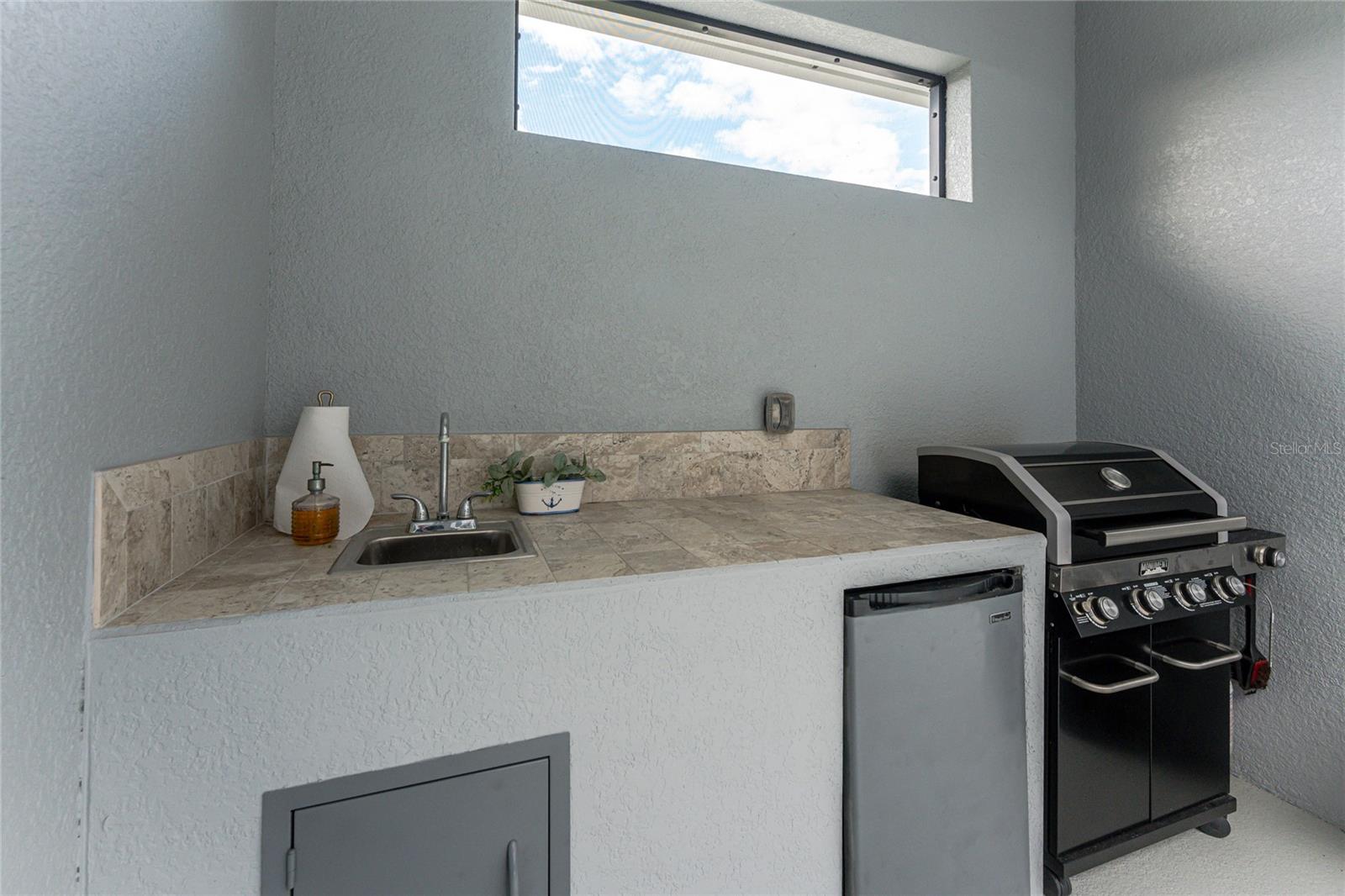 142 ISLAND CT, ROTONDA WEST, FL, 33947